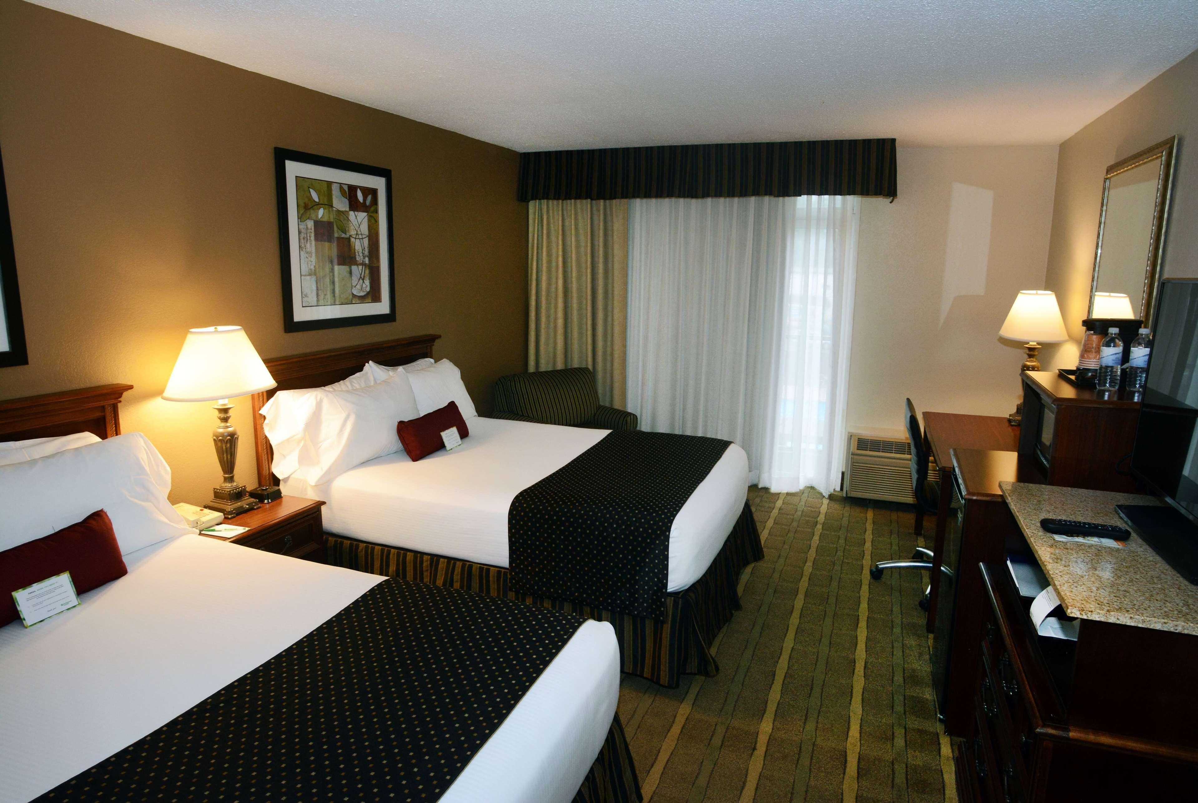Wyndham Garden Warsaw Hotel Ngoại thất bức ảnh